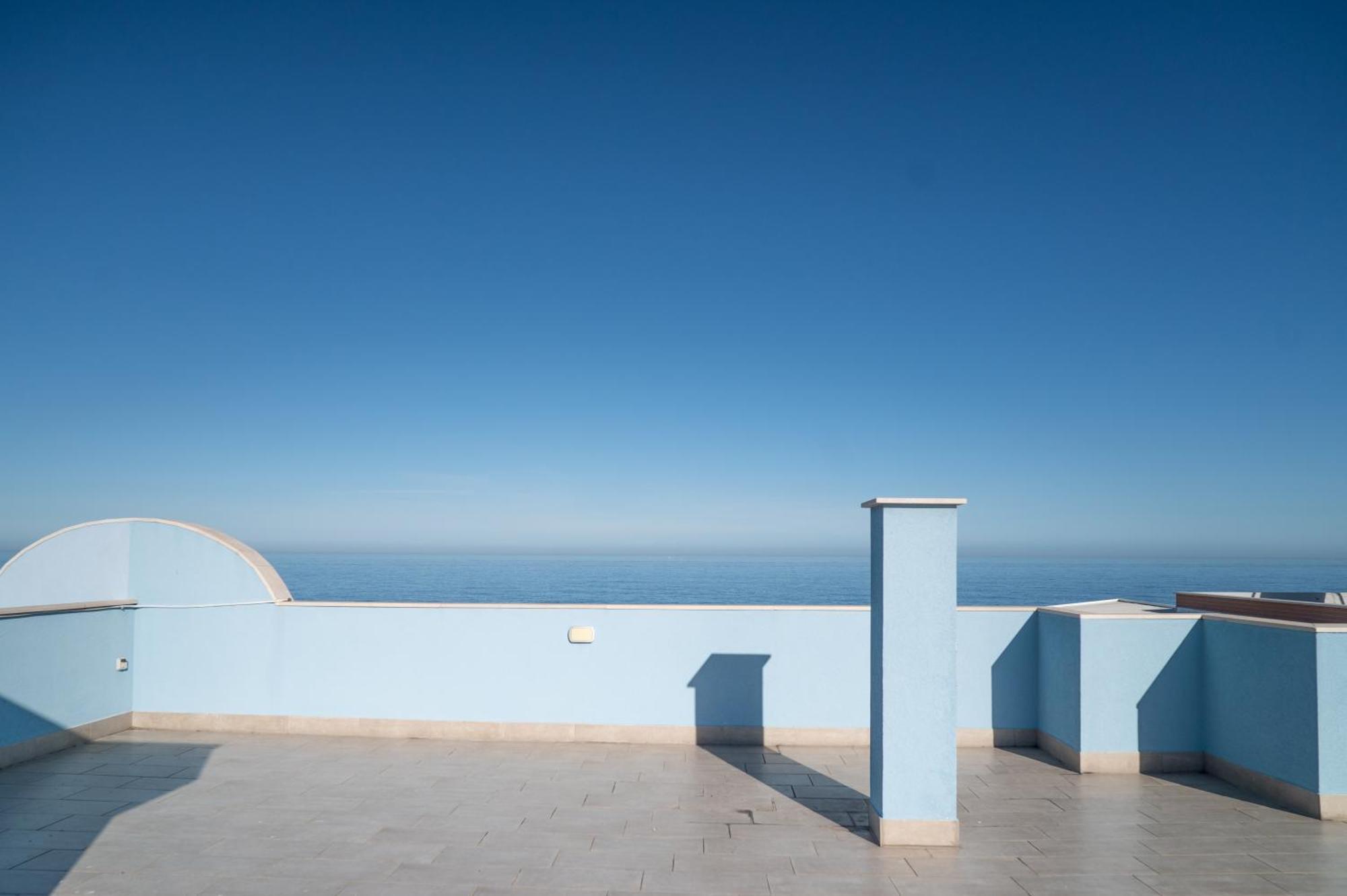 Апартаменты Milu'Seaview Ampia Casa Vista Mare Джовинаццо Экстерьер фото